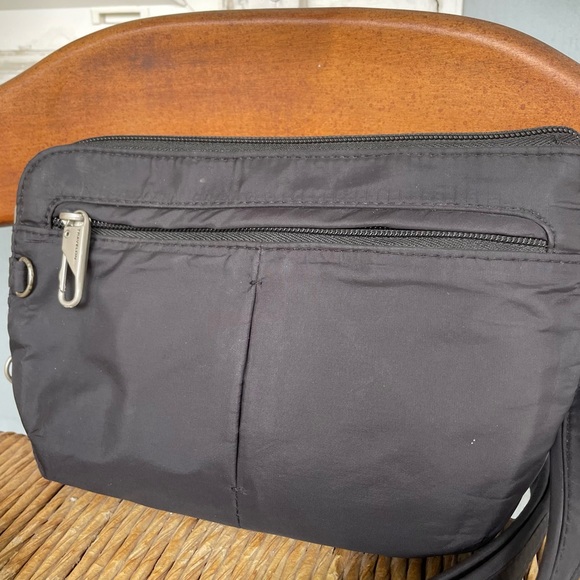 Travelon Black Nylon Crossbody Bag - Picture 2 of 8
